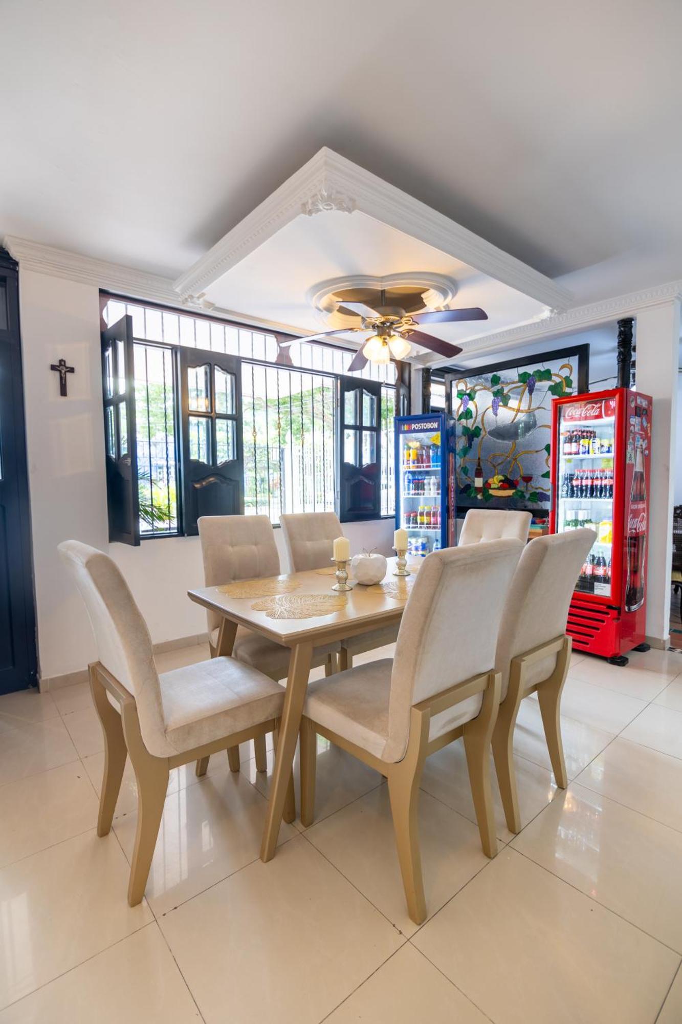 Boutique Casa Pere Hotel *
