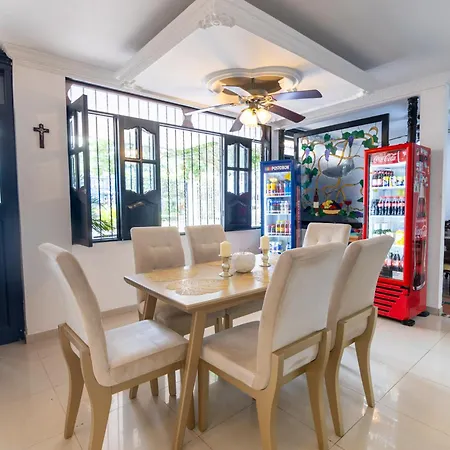 Boutique Casa Pere Hotel *